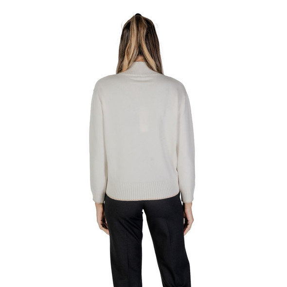 Cream Polyester Sweater Cream Polyester Sweater