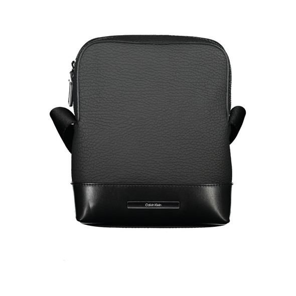 Sleek Black Shoulder Bag with Contrasting Details Sleek Black Shoulder Bag with Contrasting Details