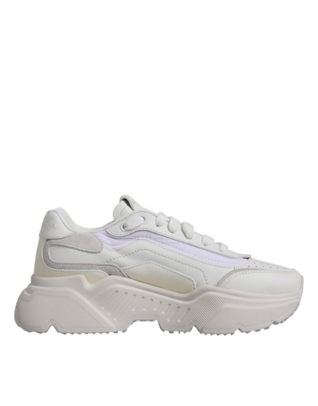 White Daymaster Low Top Sneakers Shoes White Daymaster Low Top Sneakers Shoes
