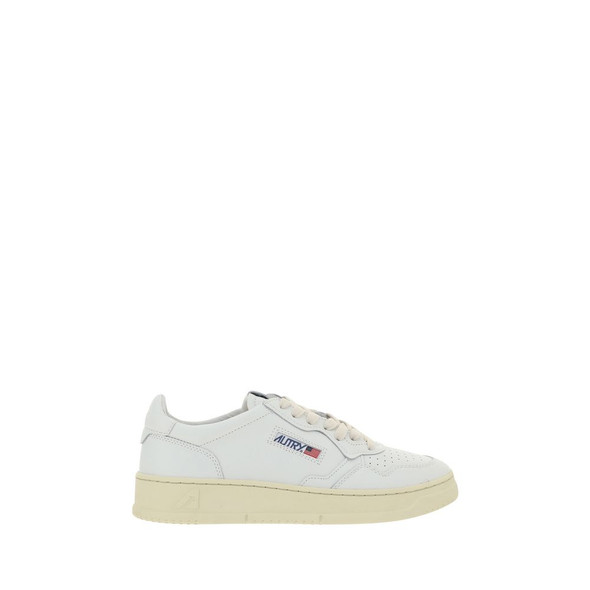Sneakers Sneakers