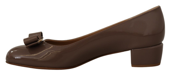 Elegant Caraway Brown Pumps with Vara Bow Elegant Caraway Brown Pumps with Vara Bow