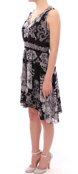 Black Silk Floral Pattern Shift Coctail Dress Black Silk Floral Pattern Shift Coctail Dress