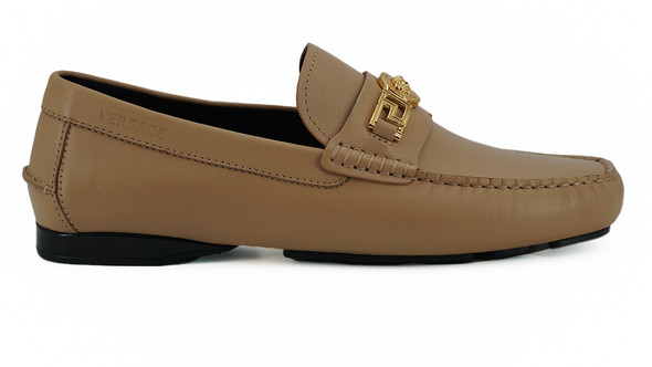 Exquisite Medusa Gold-Tone Leather Loafers Exquisite Medusa Gold-Tone Leather Loafers