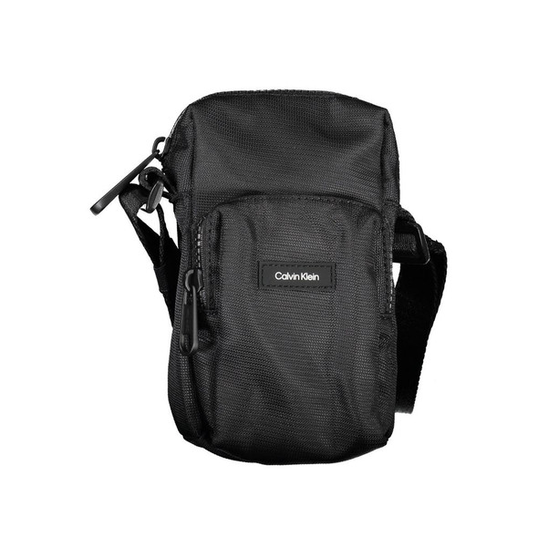 Elegant Black Shoulder Bag with Chic Detailing Elegant Black Shoulder Bag with Chic Detailing