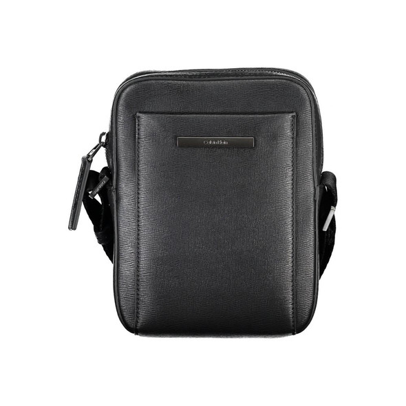 Elegant Black Shoulder Bag with Sleek Detailing Elegant Black Shoulder Bag with Sleek Detailing