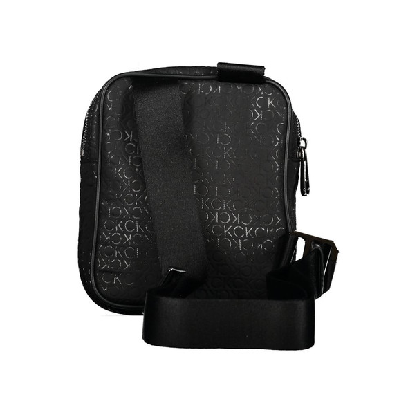 Sleek Urban Shoulder Bag with Contrast Details Sleek Urban Shoulder Bag with Contrast Details