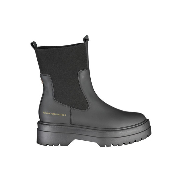 Elegant Ankle Boot with Contrast Details Elegant Ankle Boot with Contrast Details