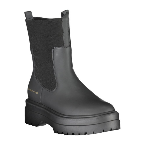 Elegant Ankle Boot with Contrast Details Elegant Ankle Boot with Contrast Details