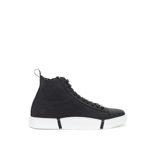 Elegant Suede Sneakers in Chic Black Elegant Suede Sneakers in Chic Black