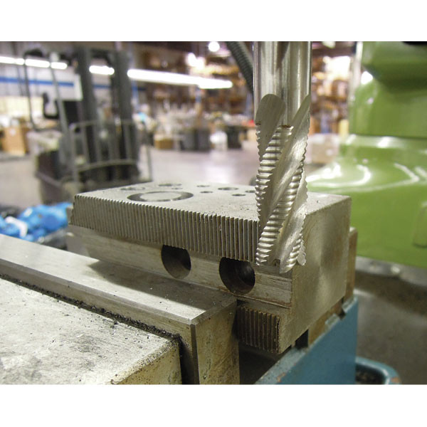 08-206-110      3/4X5/8 D34F M42HOG/M.RG