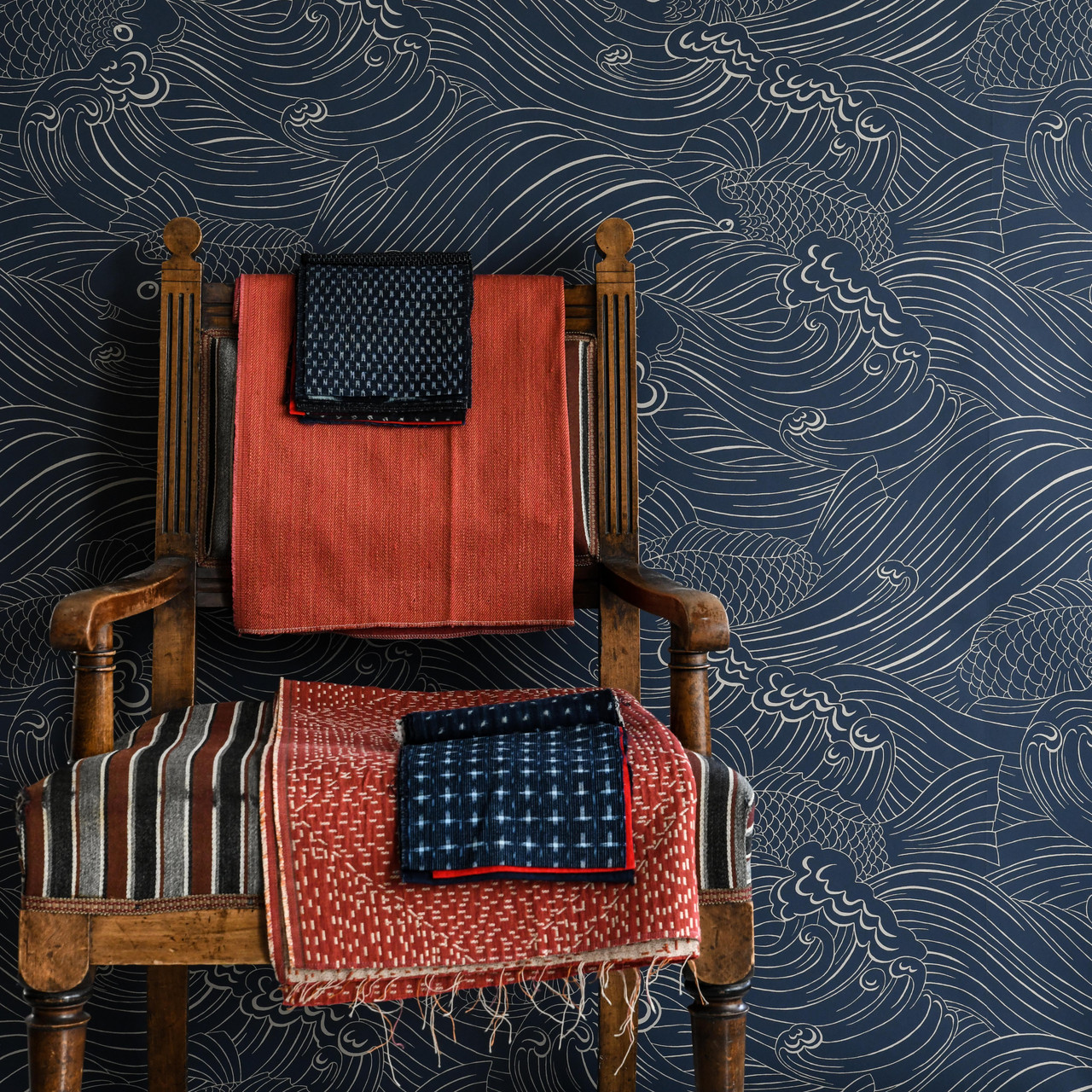 Delicate Ocean Waves Ink Blue Wallpaper Langelid / Von Bromssen