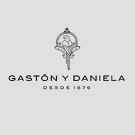 Gaston Y Daniela