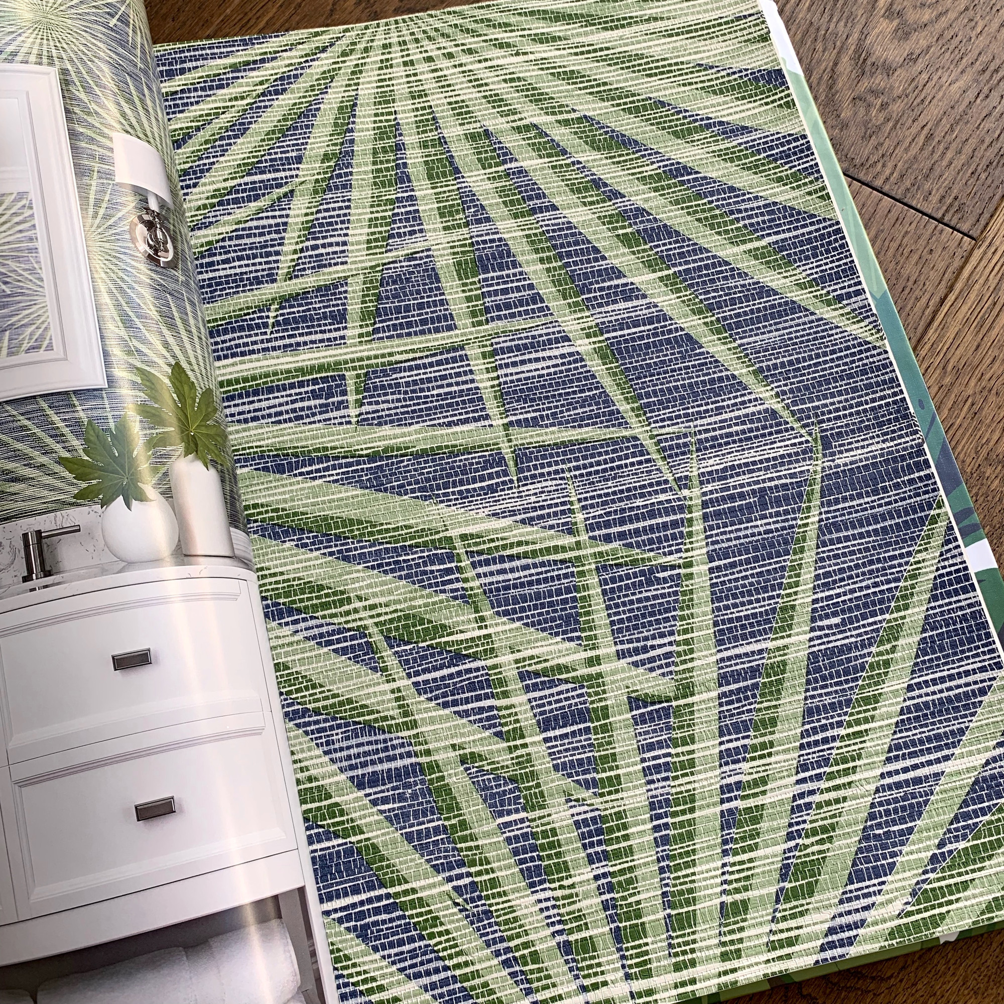 Linear Textured Tropical Leaf Vinyl Navy Green Wallpaper Thibaut Palm Frond