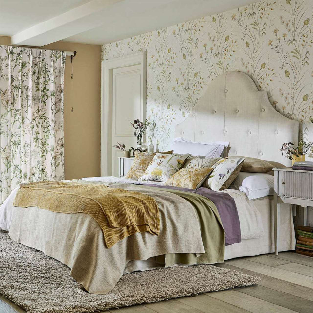 Sanderson Summer Harvest Floral Trailing Wallpaper 216497