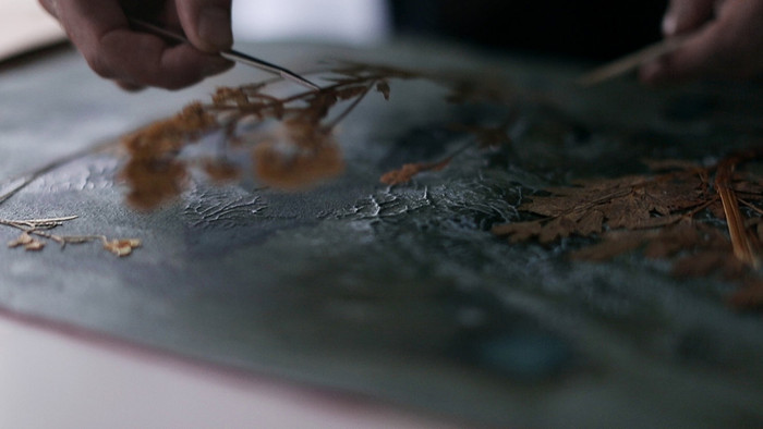 Mural - Flora Hysterica II (Per Sqm) Mural - Flora Hysterica II (Per Sqm)