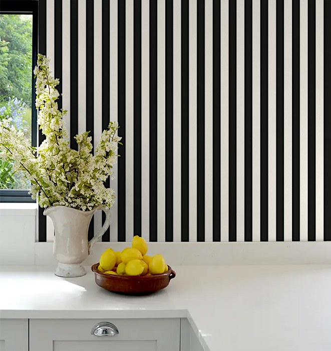 Medium Stripe - Black / Pearl