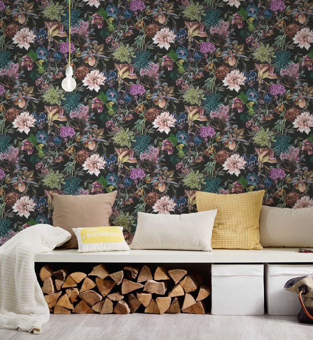 Wall Of Blooms - Black / Multi