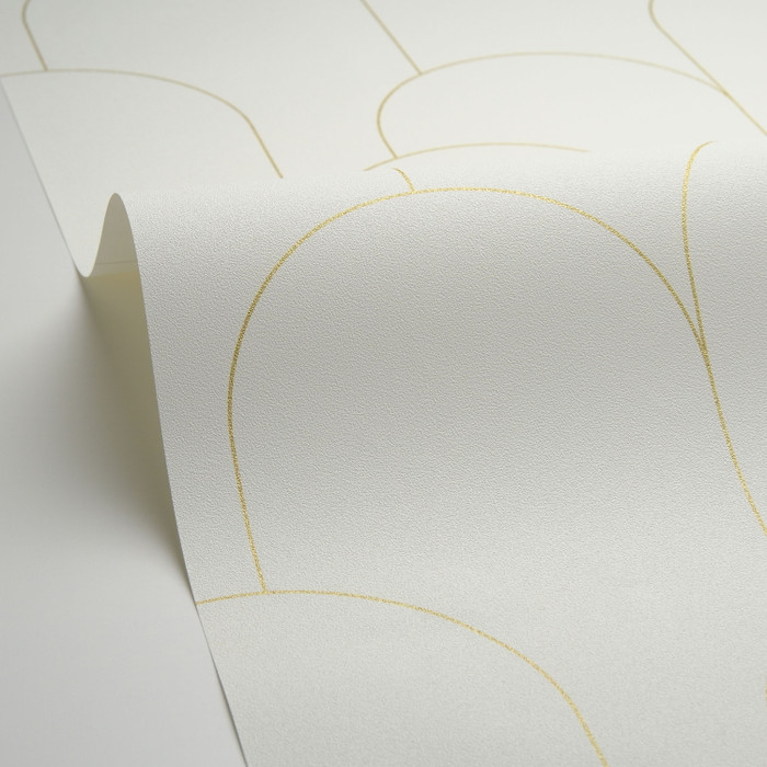 Ornament - White / Gold Ornament - White / Gold