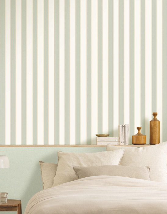 Classic Lines - Almond Green / Gold