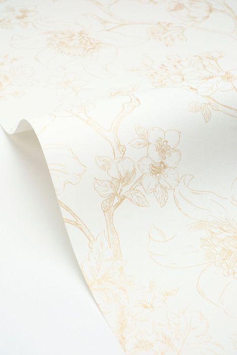 Silent Garden - White / Gold
