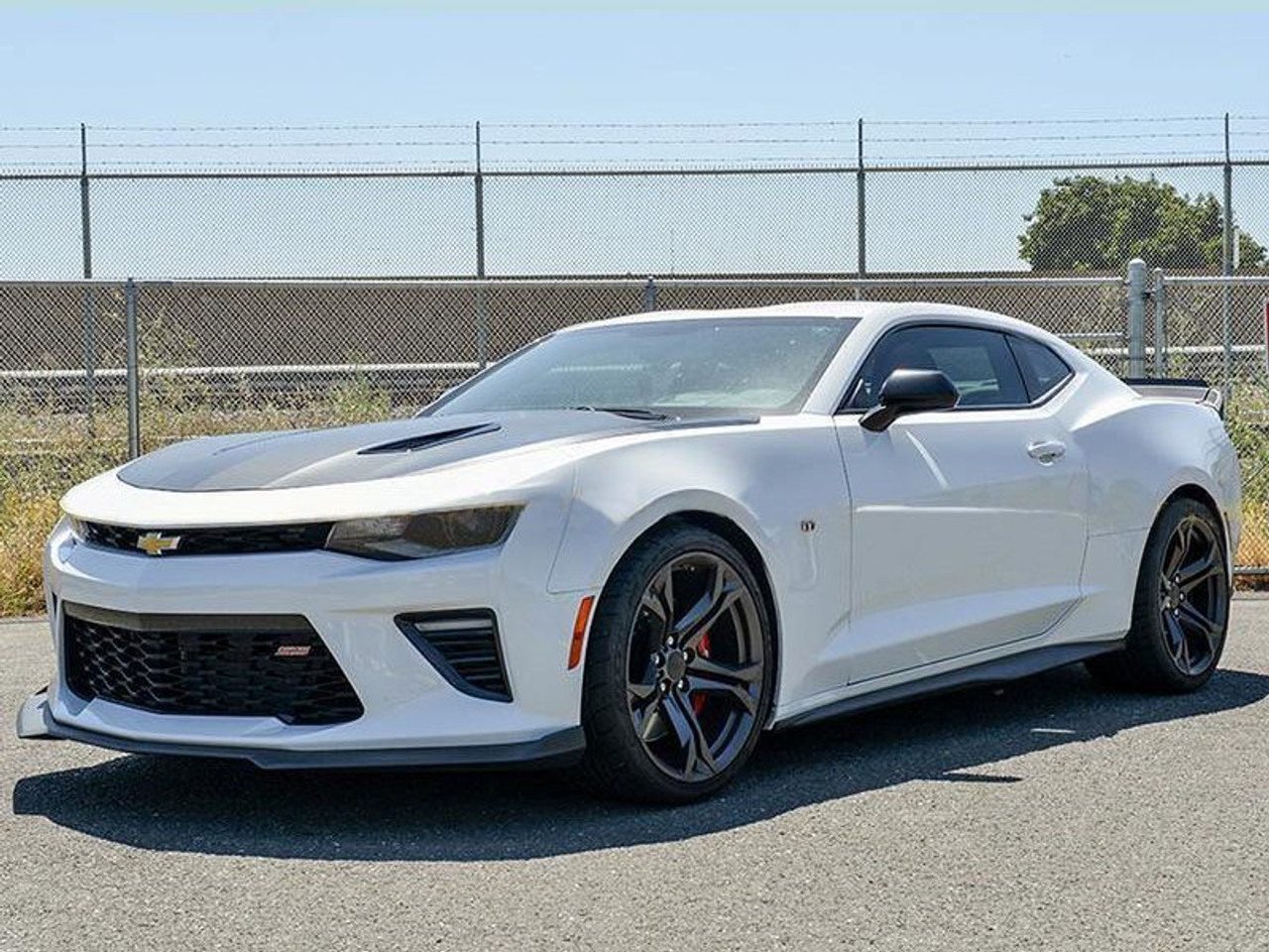 EOS Facelift 1LE Style Full Body Kit w/ Front Splitter, Side Skirts, and  Rear Spoiler, Unpainted :: 2017-2024 Camaro SS/1LE, 2019-2024 Camaro I4  2.0L