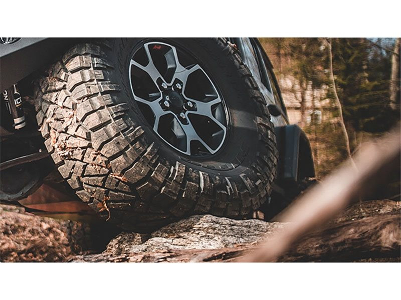 【NITTO TRAIL GRAPPLER M/T LT285/55R22】夏タイヤ 5本【FUEL フューエル 22インチ 9.5Jマルチ5H127/139.7+18】ラングラー等　(TS482MS) クレジットカード QRコード決済可能 Nitto Trail Grappler MT LT285/55R22 E 124/121Q