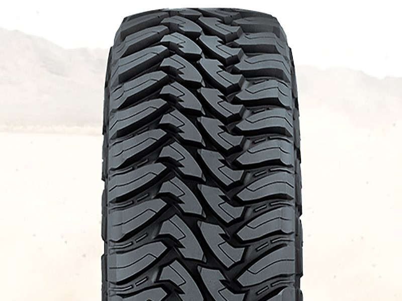 TOYO ５分 ２０ミリ保温 １０.８メートル Toyo Tires Open Country M/T 37X13.50 R20LT, 127Q
