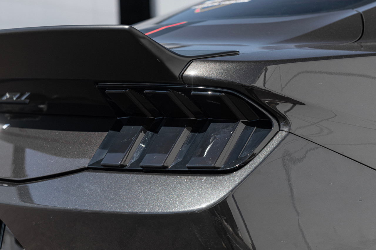Gloss Black Taillight Bezel Covers For Ford Mustang 2005-2009 – Overlay Style By Torox