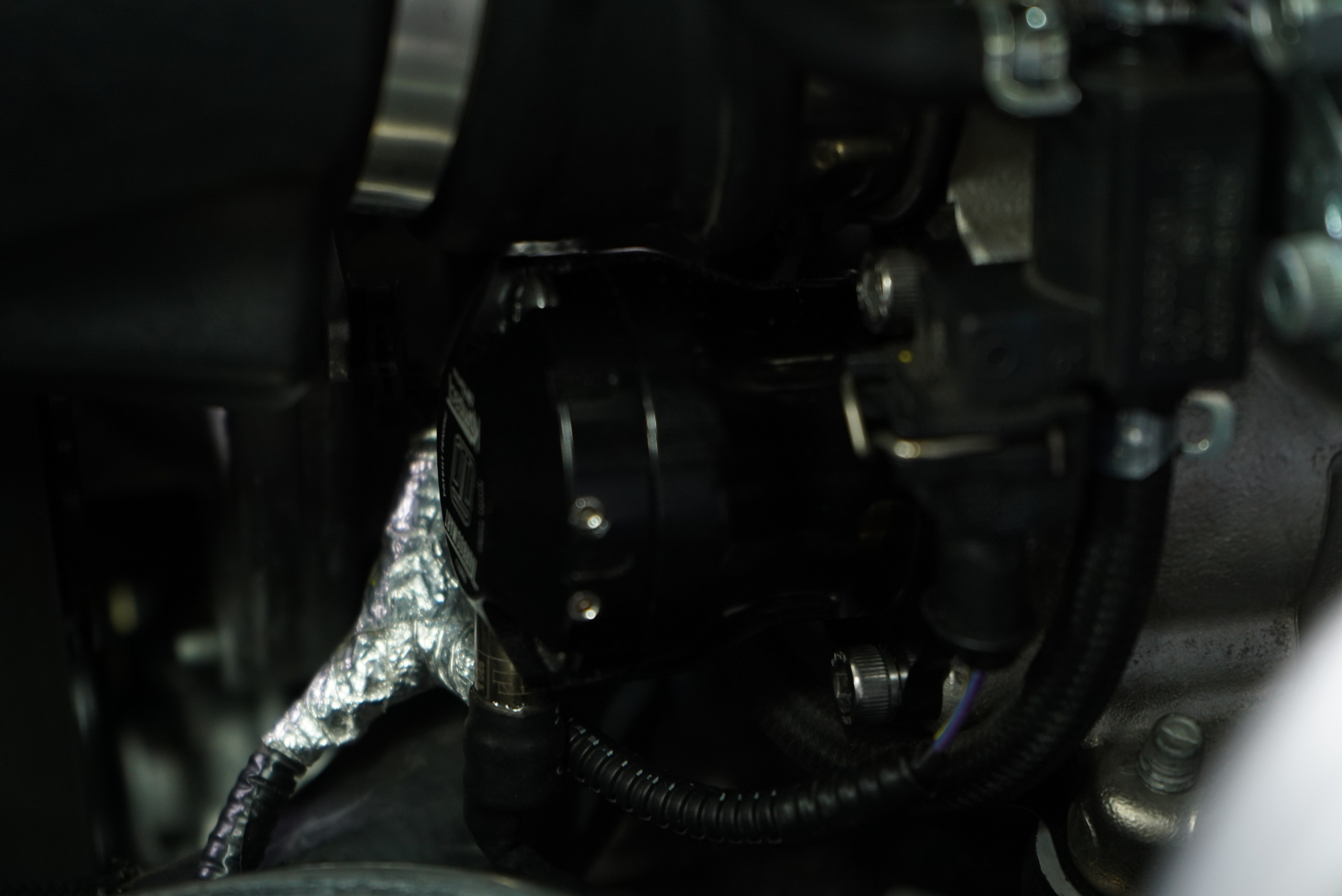 Turbosmart Blow Off Valve Kompact Dual Port 2013+ Ford Fiesta ST Ecoboost 1.6L/2015+ Ford Mustang 2.3L main image 0