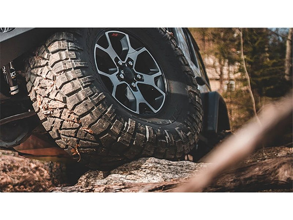 Nitto Ridge Grappler Hybrid Terrain Tire, LT325/60R20 :: 2014-2022 Silverado 1500 & GMC Sierra 1500