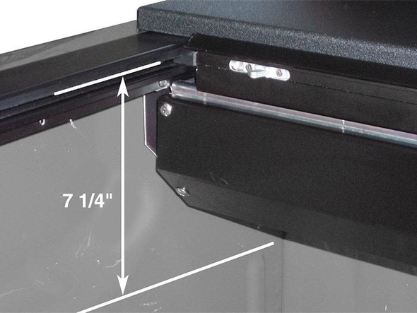 Roll-N-Lock Locking Retractable M-Series Tonneau Cover :: 2019-2021 Silverado 1500 w/5.8ft Bed
