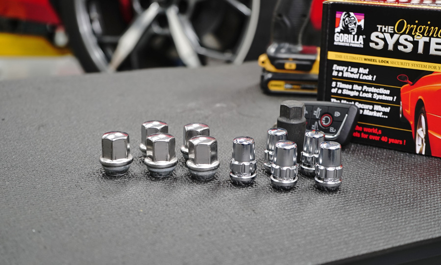 Gorilla Locking Lug Nuts Chorme