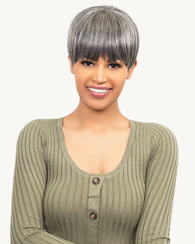 A Belle Caramel wig Mila