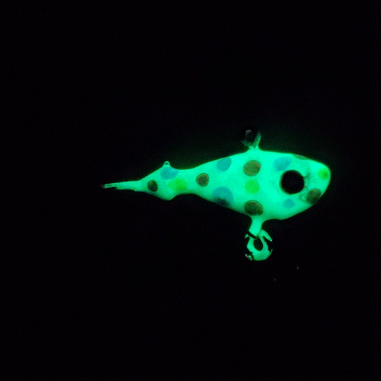 The Wonderbread Jig combines the popular wonderbread pattern with the craftsmanship and durability known to Big Sky Flies and Jigs. All wonderbread patterns feature upgraded hooks and Kryptonite Glow powder paint that light up the bottom of everybody water. Just use direct sunlight or the U.V. flashlights to activate the full superpower of the glow. In addition, these jigs have flashers meant to provide the right flash to catch the eye and attention of predator fish species, triggering aggressive bites. Great for vertical jigging or trolling. The combination of the wonderbread pattern, vibration and flash of the willow leaf blade completed with the Kryptonite Glow powder finish keep sight and sound in mind for targeting all fish species. 
In addition, these jigs have incorporated brass rattles that are hand-poured into every single jig.
