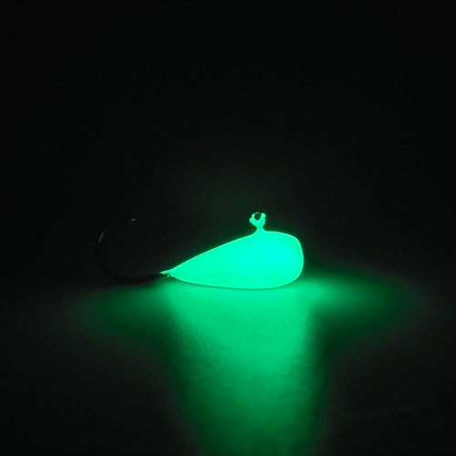 NEW and IMPROVED Walleye Crack 2.0 Brighter and longer Glow 

We have Made the Kryptonite Glow Even BRIGHTER !!!!!!! 

These are Poured on a # 2 Eagle Claw 570  

