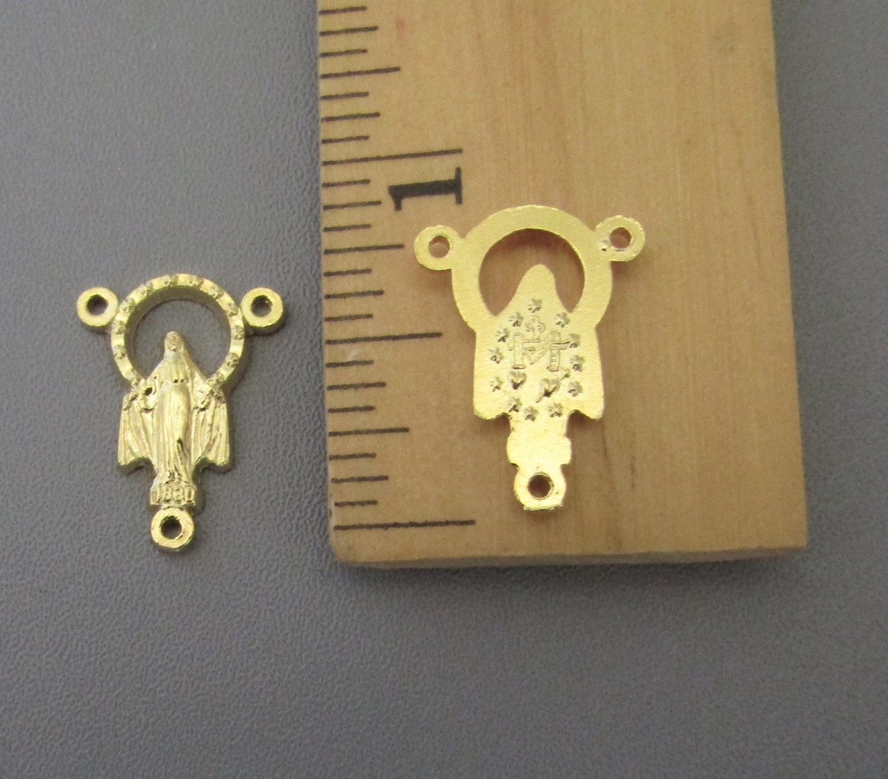 Miraculous Center Silouhette GOLD ~ Lot 3