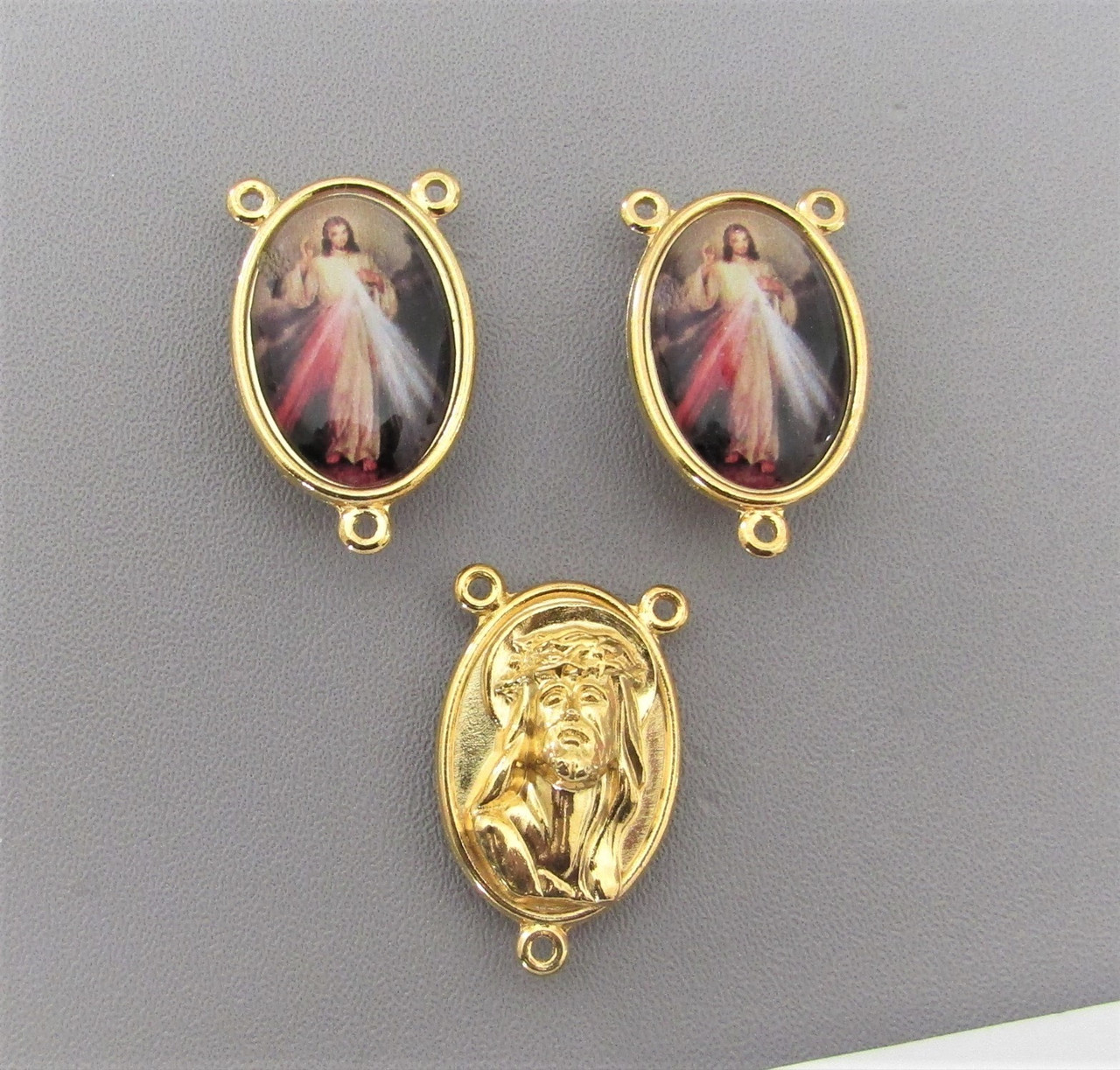 Divine Mercy Jesus Center Large GOLD -Lot 3