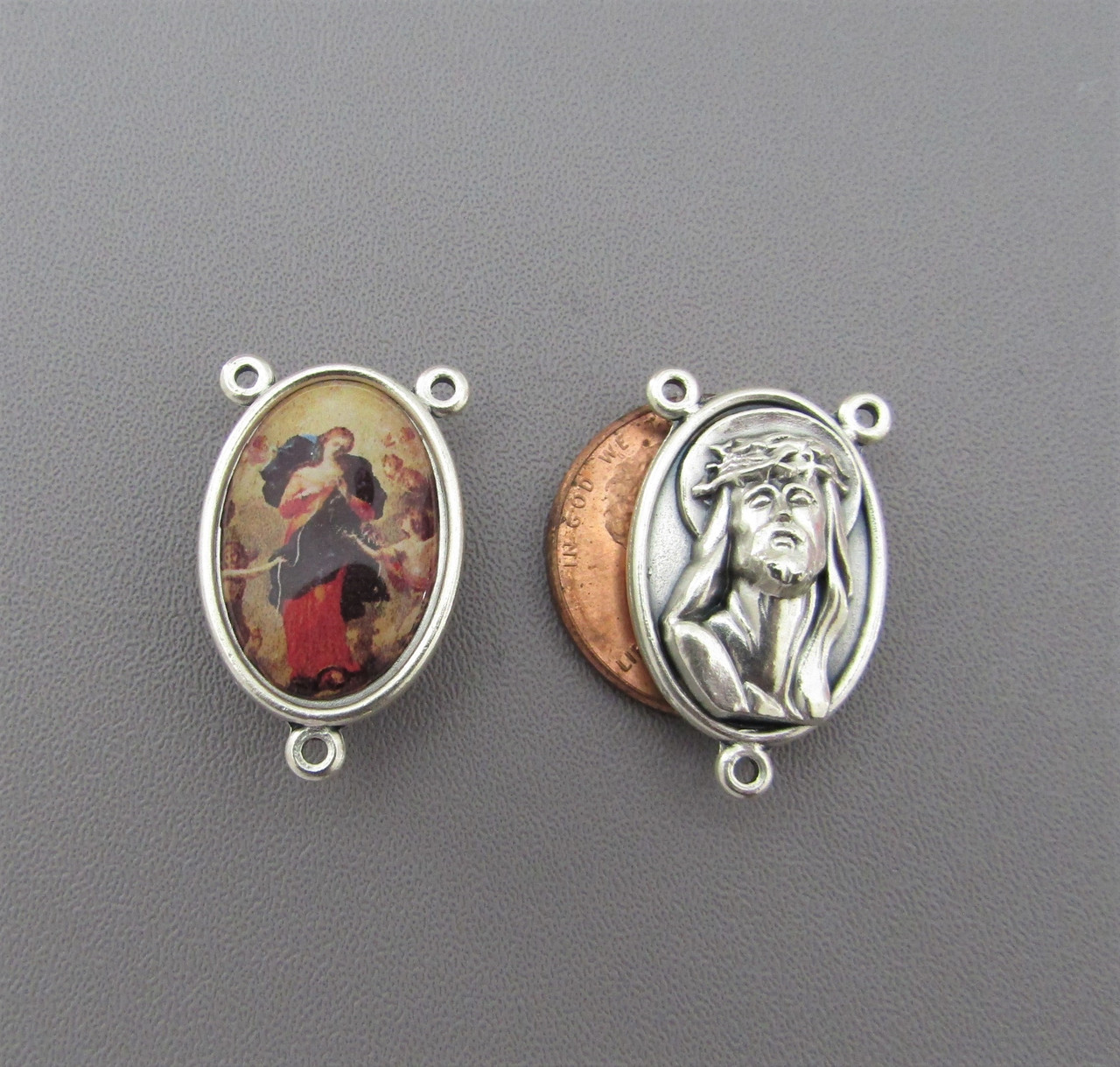 Mary Undoer Untier Knots Center LARGE - Lot 3