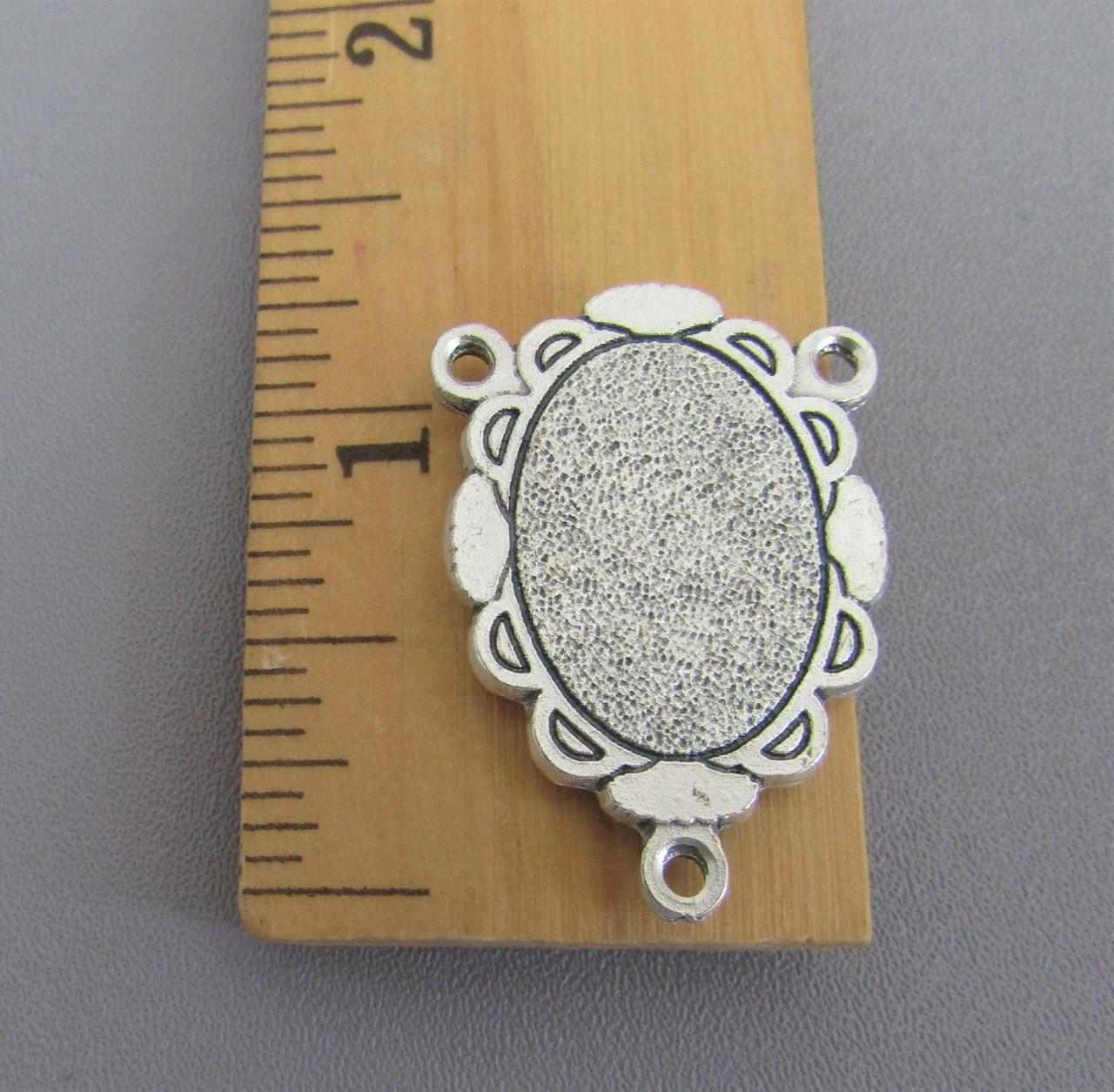 Nativity Scallop Rosary Center*