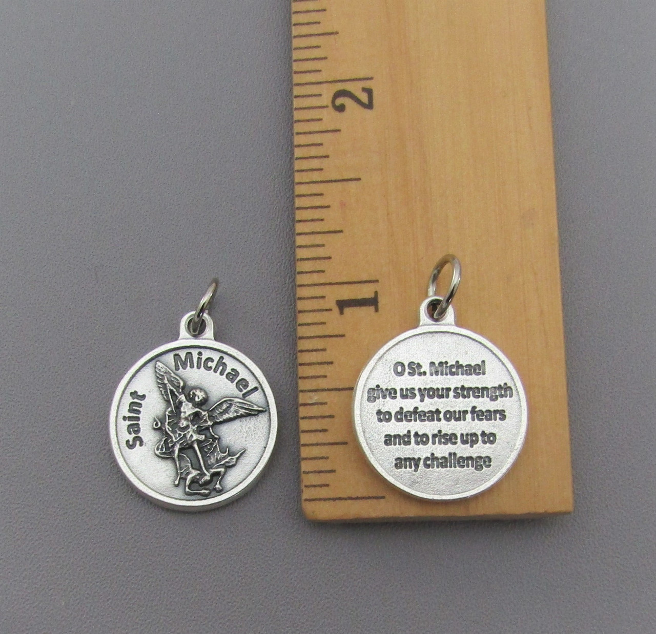 Saint MICHAEL Charm ROUND w/ Prayer