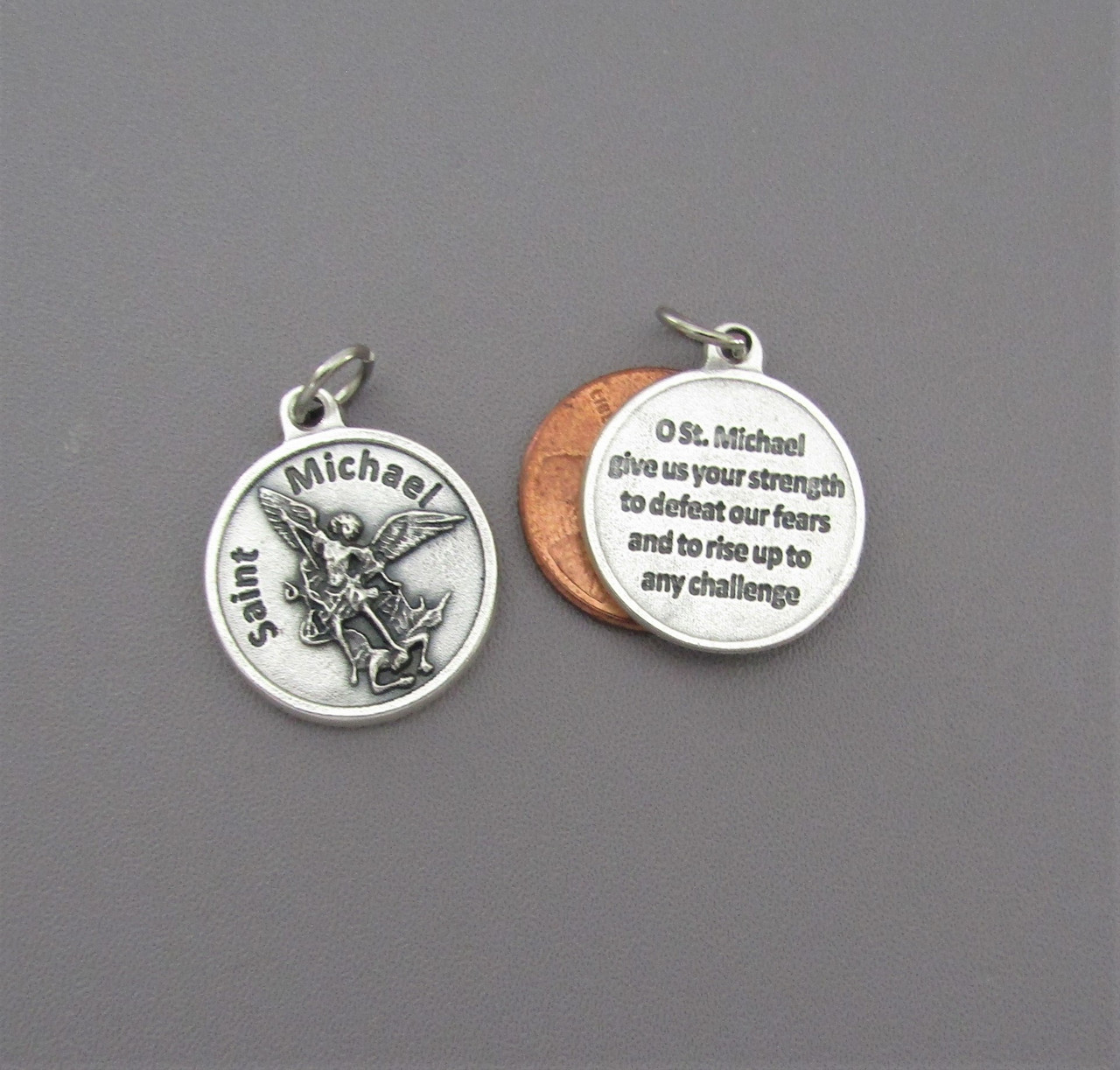 Saint MICHAEL Charm ROUND w/ Prayer