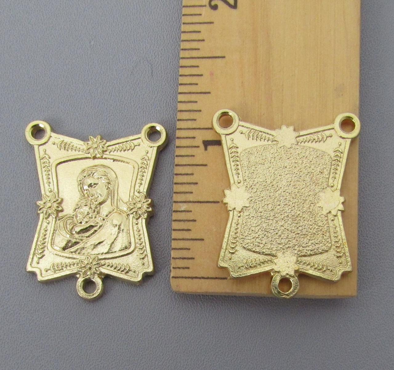 Square Flare Madonna & Child Rosary Center GOLD