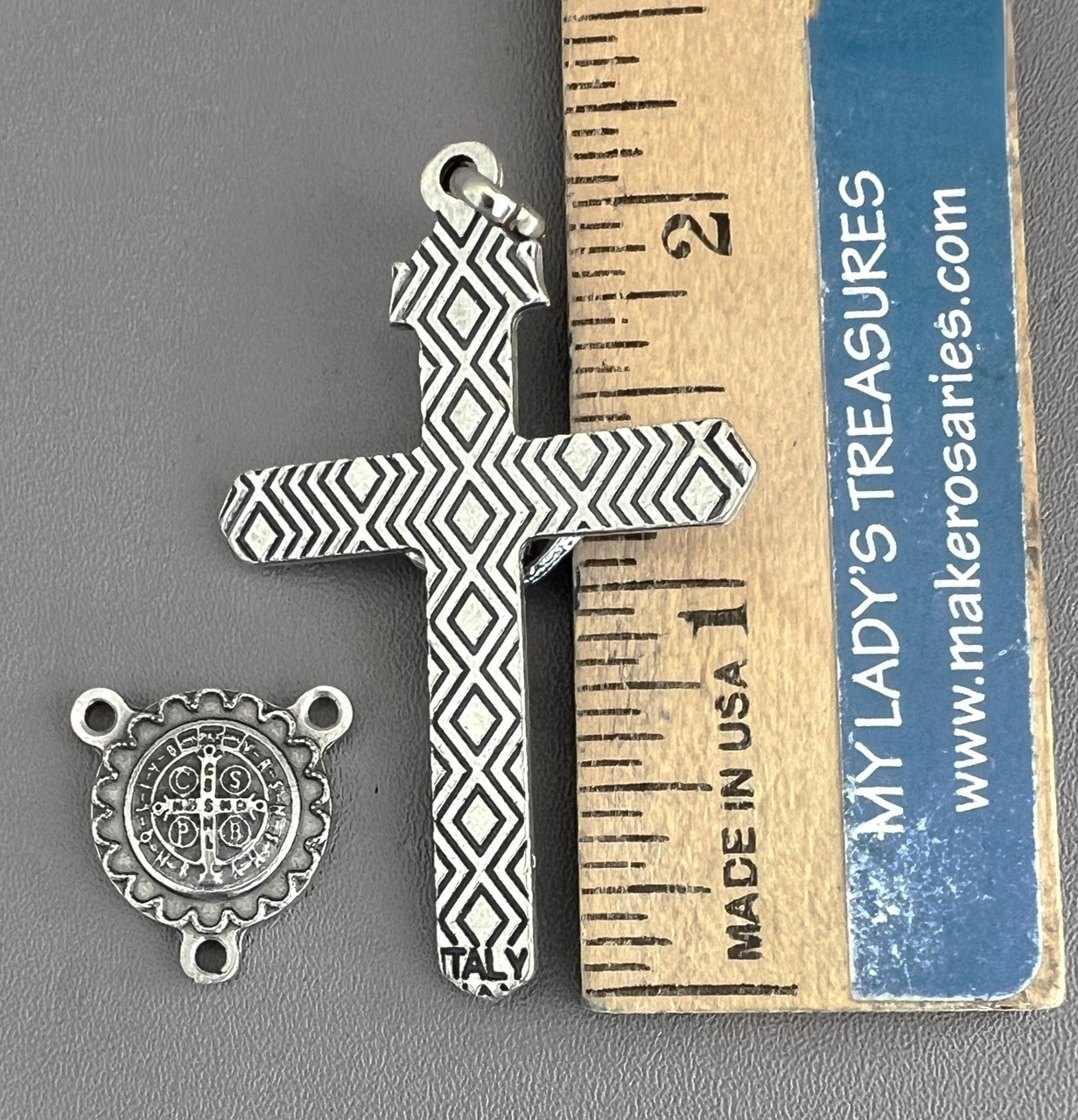 Crucifix & St. BENEDICT Center - Heavy