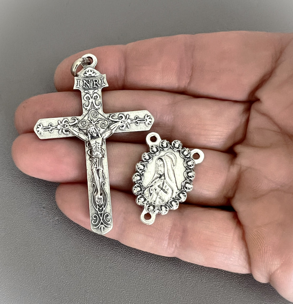 Crucifix & VIRGIN MARY Center - Heavy