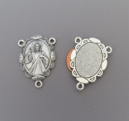 Divine Mercy Jesus Scallop Rosary Center*