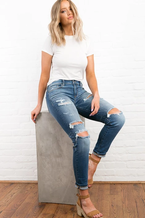 Brandon Boyfriend Jeans in Medium
