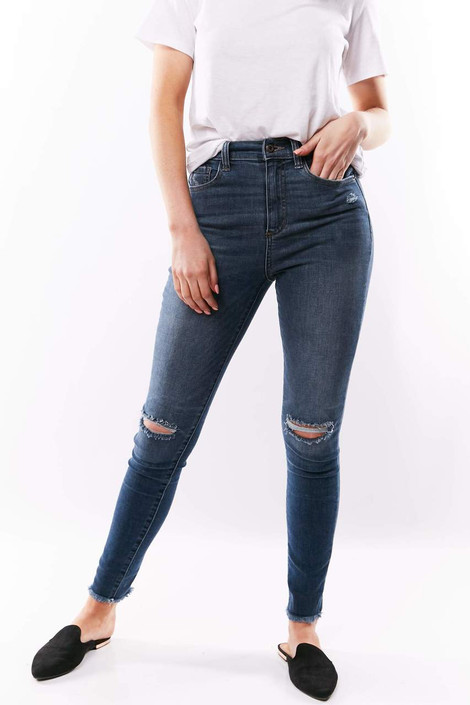 Distressed Hem Curvy High-Rise Jeans in Dark Wash