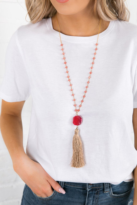Ana Tassel Necklace in Pink