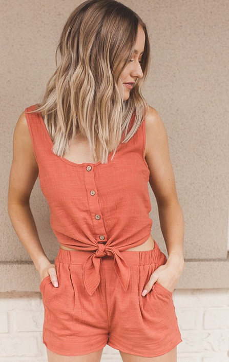 Cali Linen Shorts in Rust