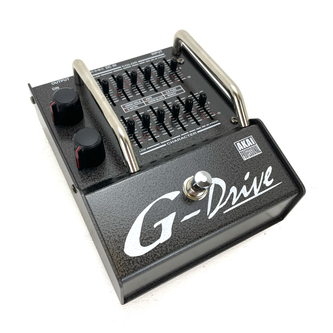 Akai D2G G-Drive Equalised Distortion Pedal (ex-display